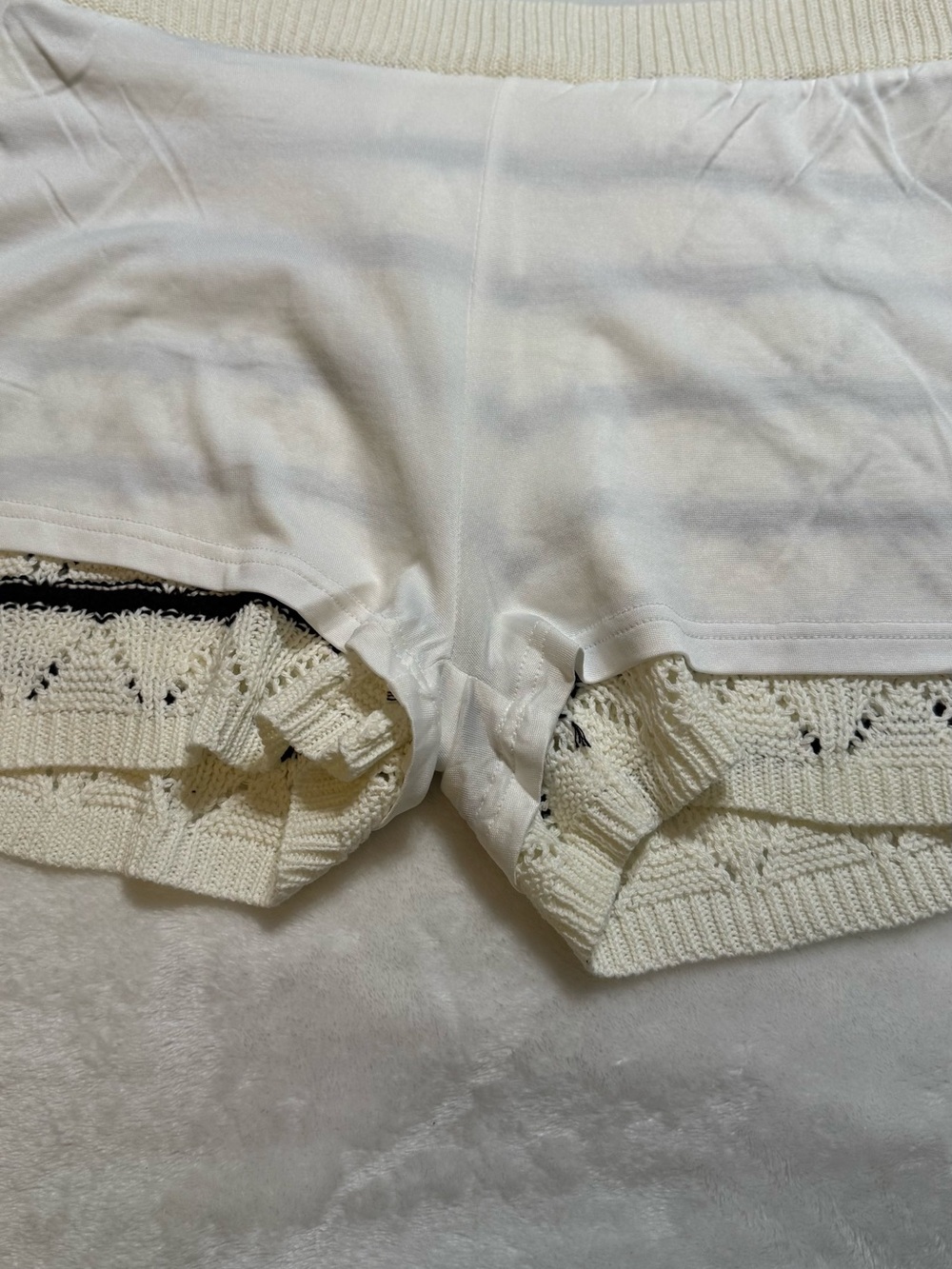 2 pc set - Picture 2 of 6